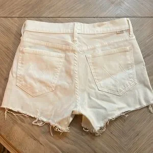 MOTHER Shorts Mother The Charmer Fray Short White Sz 26 Poshmark